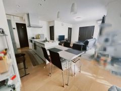 キッチンからのリビング